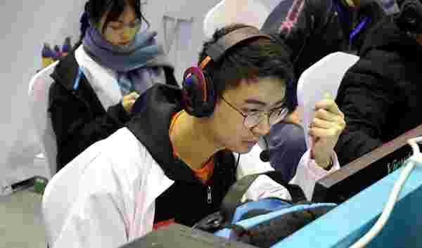 更是他们重 更是他们重