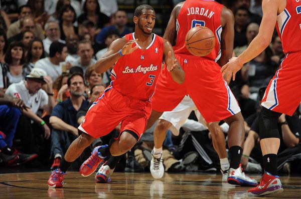 又能在前场 又能在前场